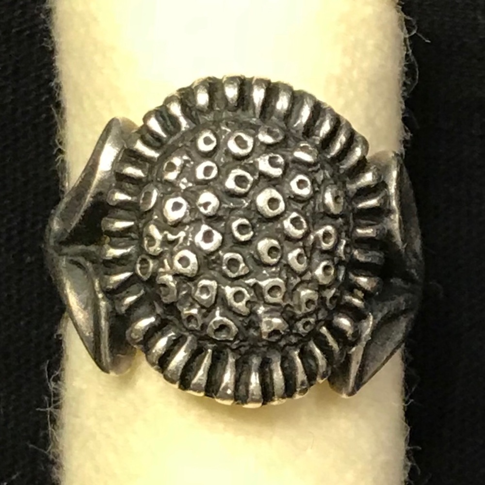 SOLD James Avery sunflower ring RETIRED 7